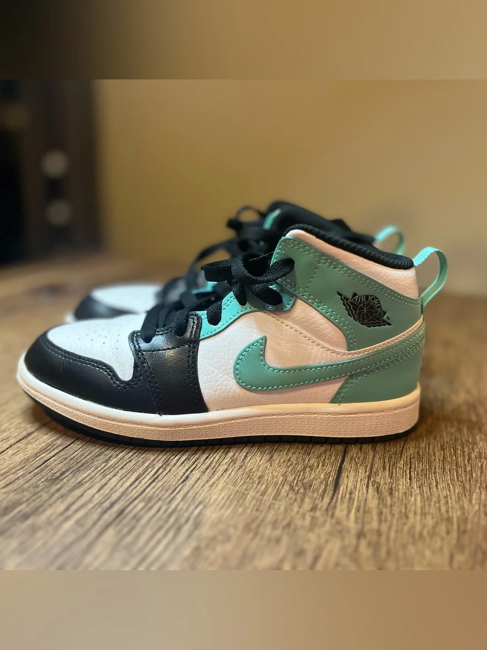 Air Jordan 1 Mid Size 1.5Y Jade Igloo Black White Green